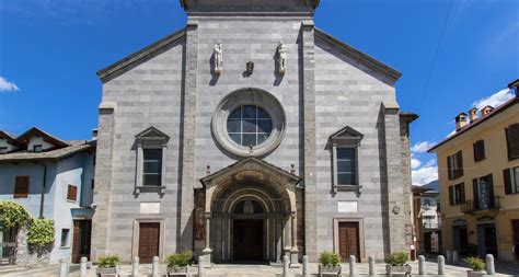 Il Duomo di Domodossola: Un capolavoro architettonico con vista mozzafiato!