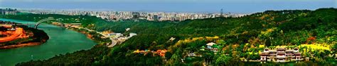 Il Monte Qingxiu: un'oasi di pace con viste panoramiche mozzafiato!